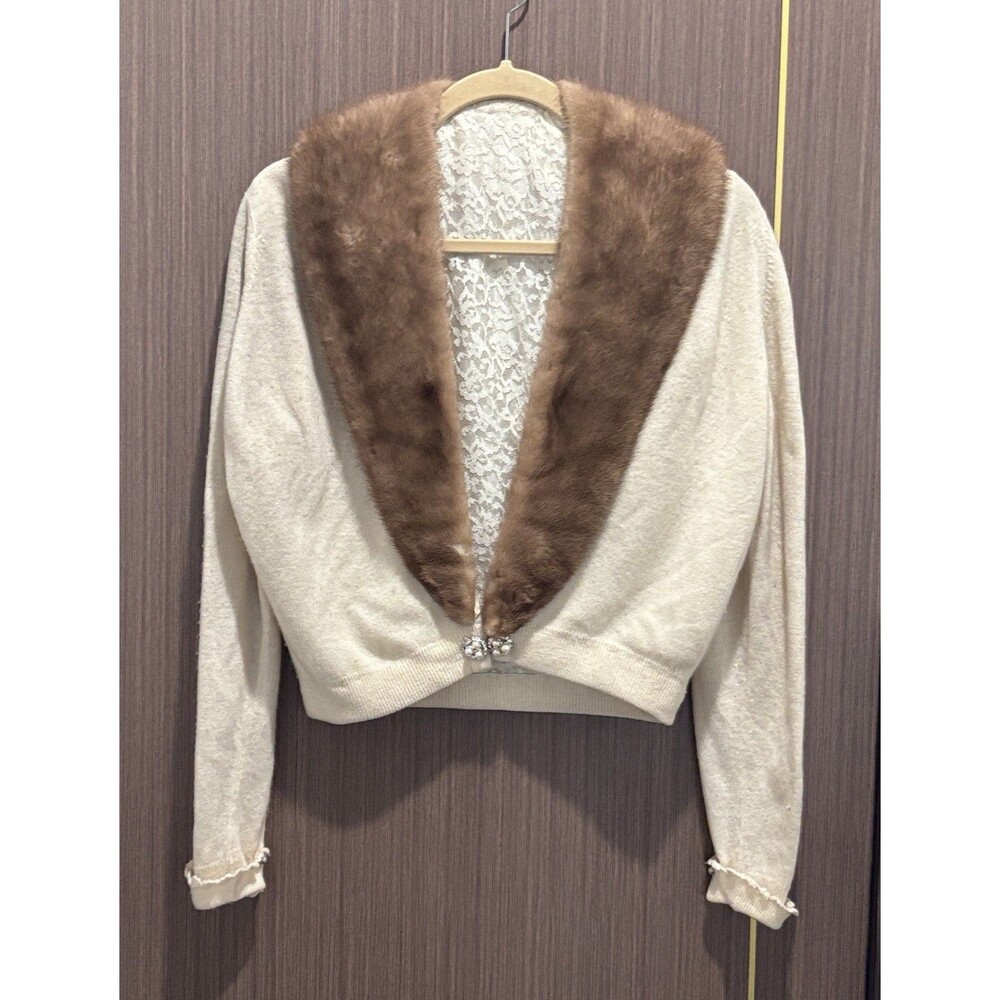 Vintage 1950s Cashmere Cardigan Mink Fur Collar Medium Rhinestone Clasp Cream